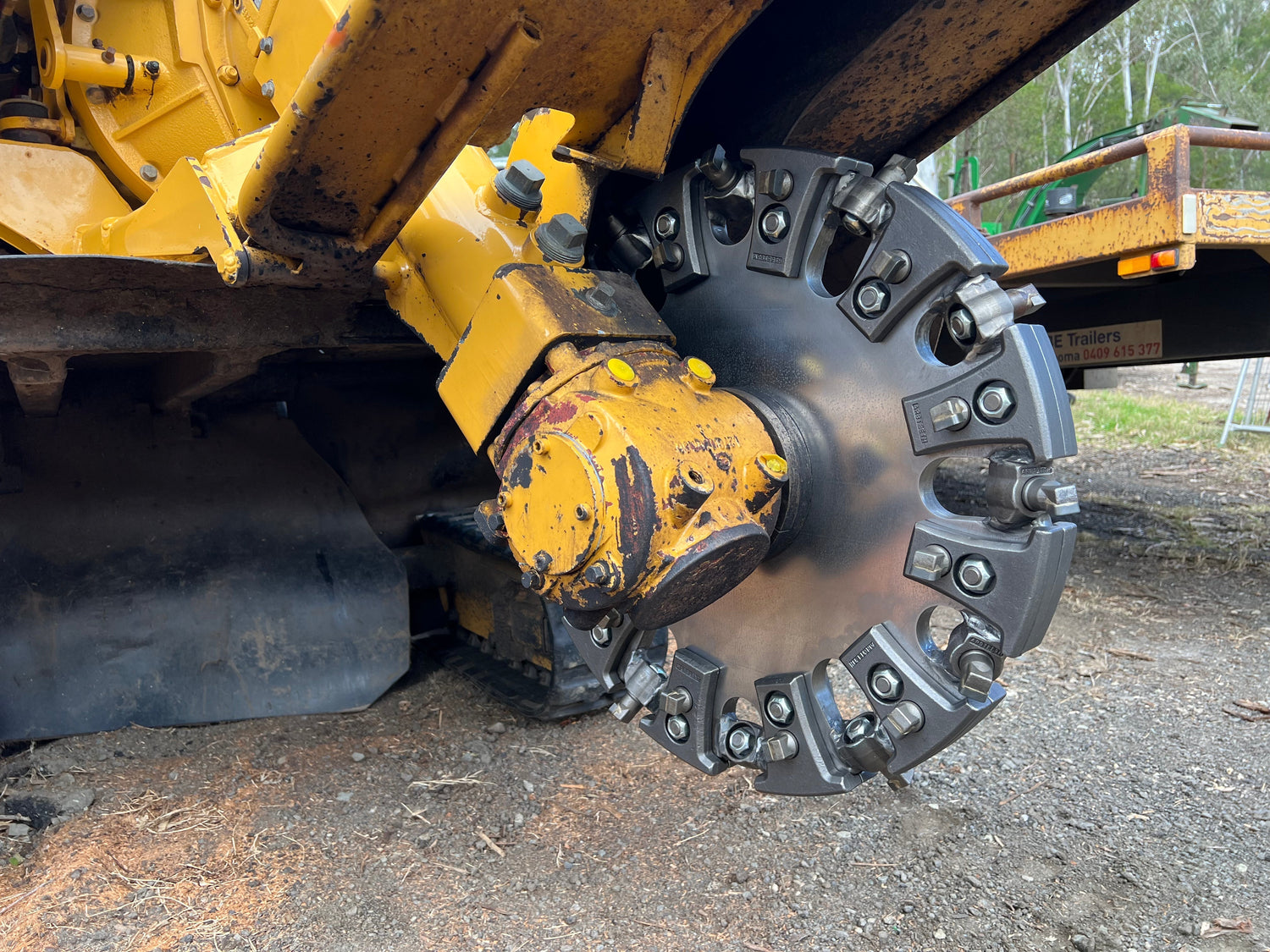 Should I Sharpen My Own Stump Grinder Teeth?