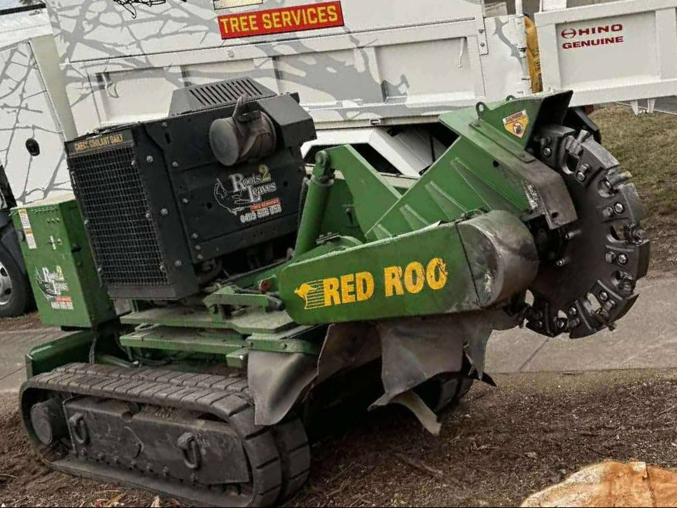 ACW24 - Suit Red Roo / Carlton 7015